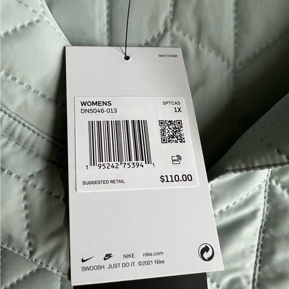 BNWT NIKE jacket - Picture 4 of 4